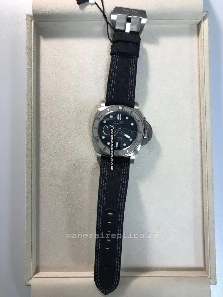 Alternative view of Good Replica Panerai Luminor Submersible 47mm Titanium Case Mens/unisex Automatic Watch