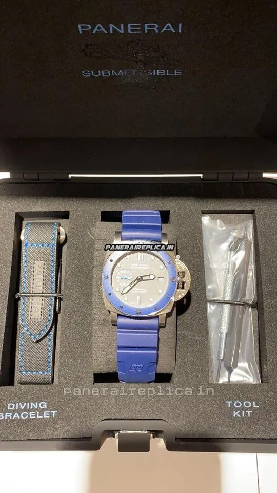 Alternative view of Design Knockoff Panerai Luminor Submersible Steel Case Mens/unisex Automatic Watch