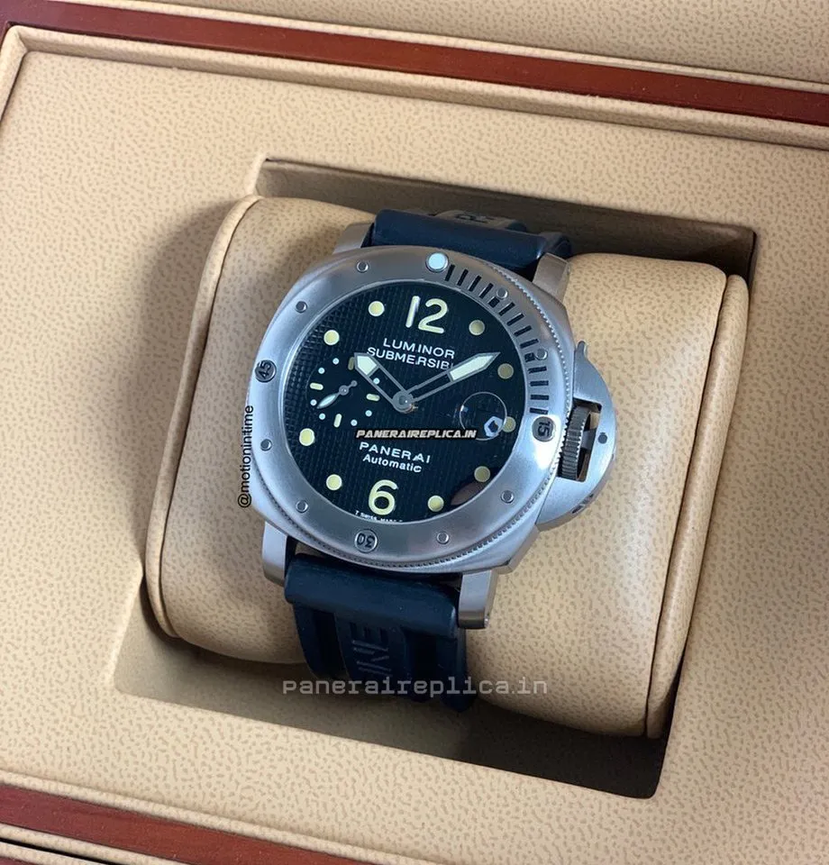 Alternative view of Terrific Imitation Panerai Luminor Submersible 44mm Titanium Case Mens/unisex Automatic Watch