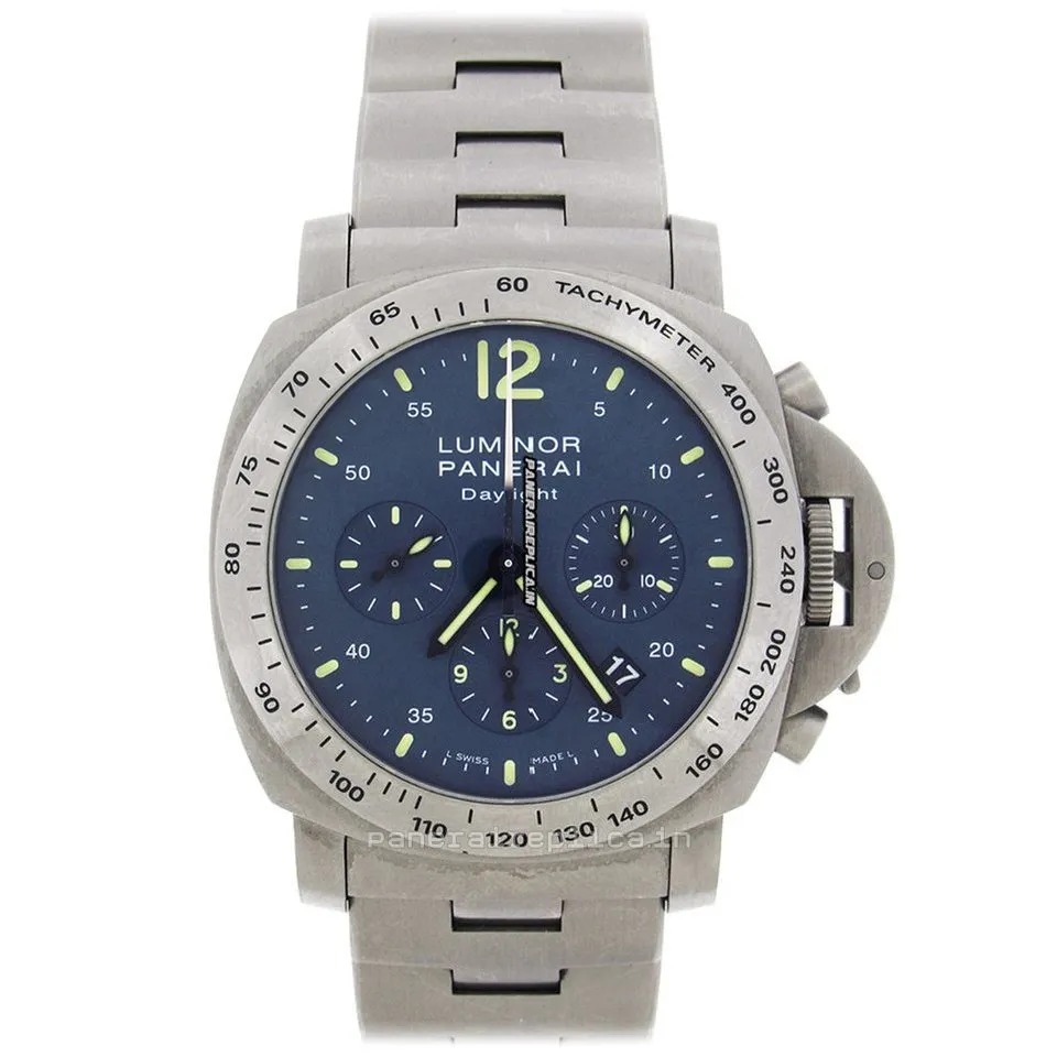 Alternative view of Perfect Replicas Panerai Luminor Chrono 44mm Titanium Case Mens/unisex Automatic Watch