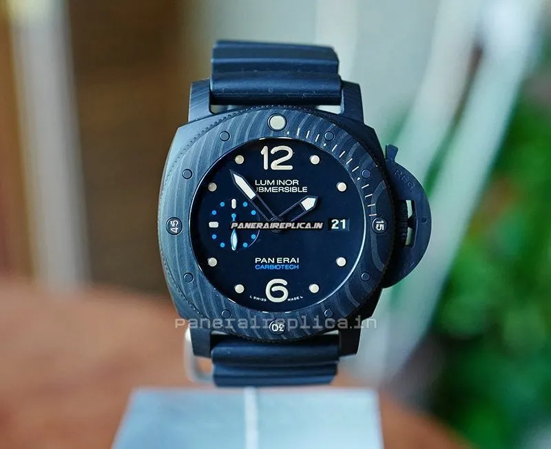 Alternative view of Cheap Fake Panerai Luminor Submersible Watch