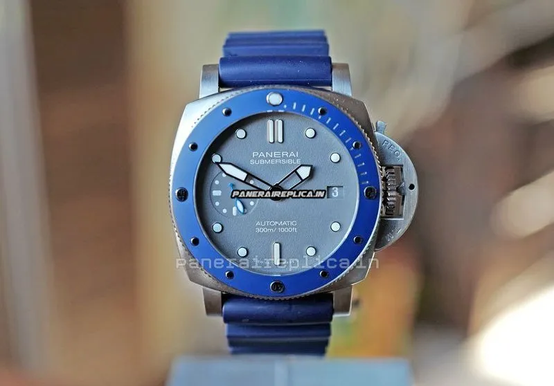 Alternative view of Wonderful Copies Panerai Luminor Submersible 42mm Steel Case Automatic Watch