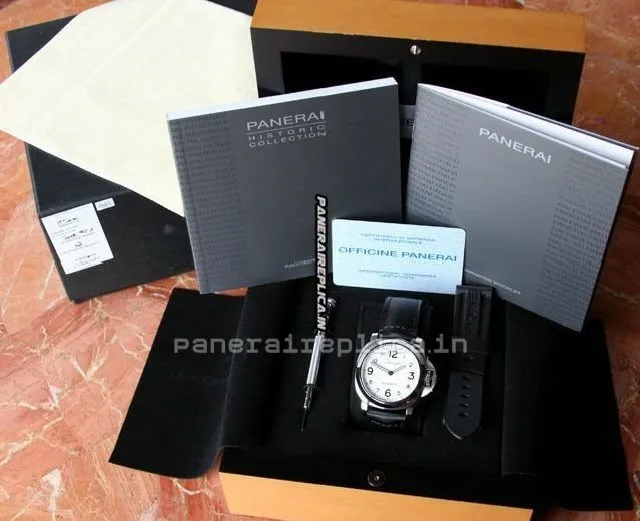 Alternative view of Exquisite Replica Panerai Luminor Base 44mm Steel Case Manual Winding Watch