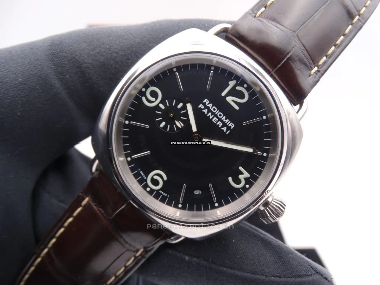Alternative view of Amazing Replicas Panerai Radiomir 40mm White Gold Case Mens/unisex Automatic Watch