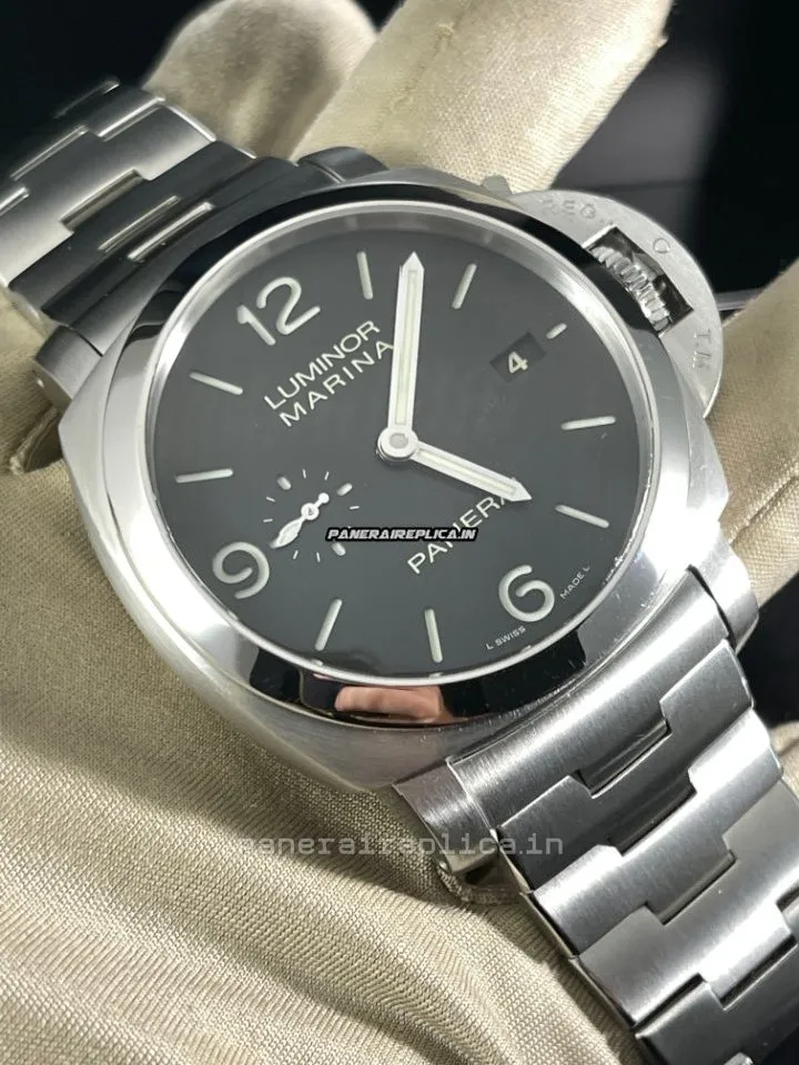 Alternative view of Remarkable Clone Panerai Luminor Marina 44mm Steel Case Mens/unisex Automatic Watch