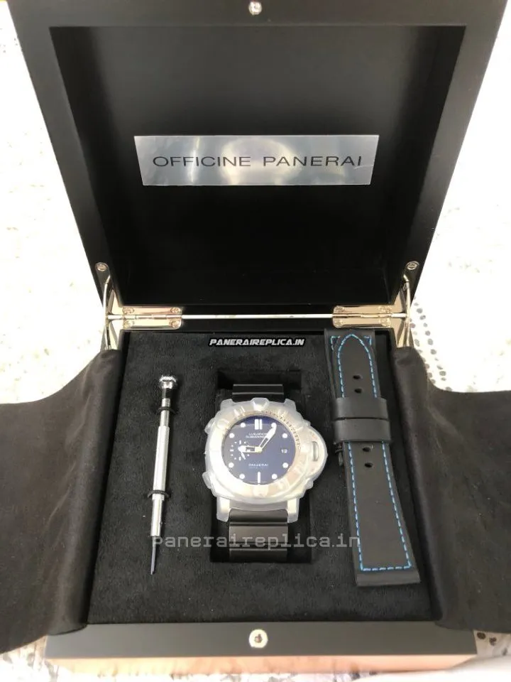 Alternative view of Inexpensive Replica Panerai Luminor Submersible 47mm Titanium Case Mens/unisex Automatic Watch