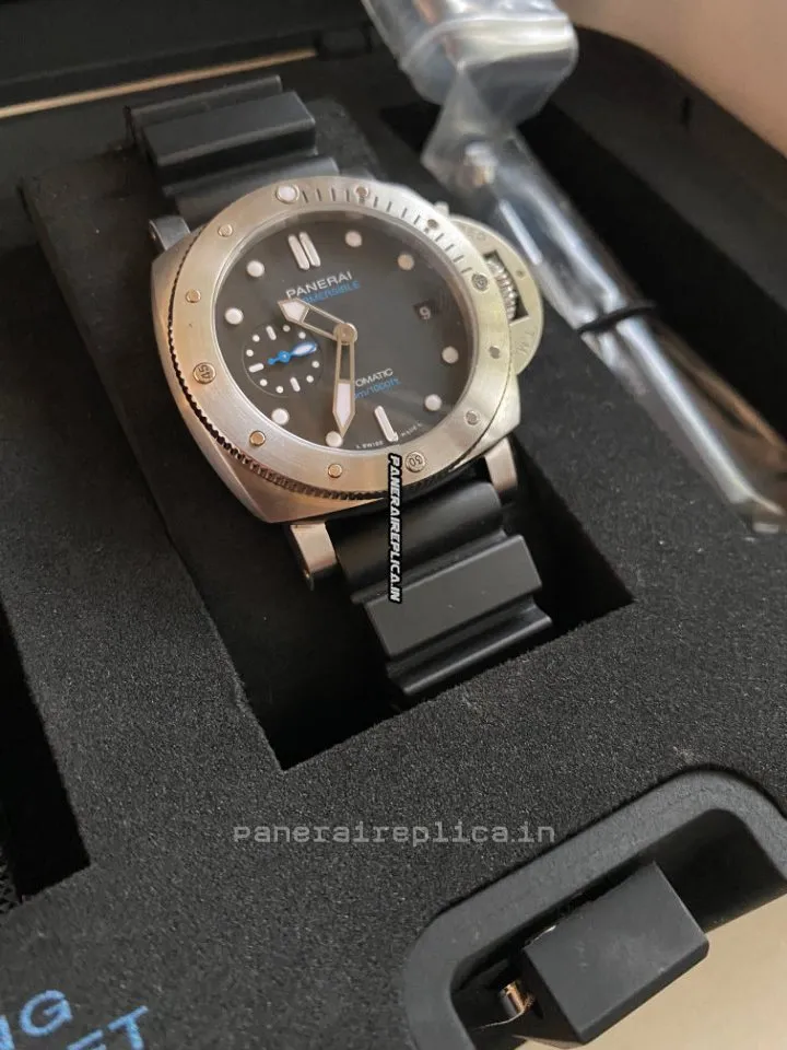 Alternative view of Wonderful Replica Panerai Luminor Submersible 42mm Steel Case Mens/unisex Automatic Watch