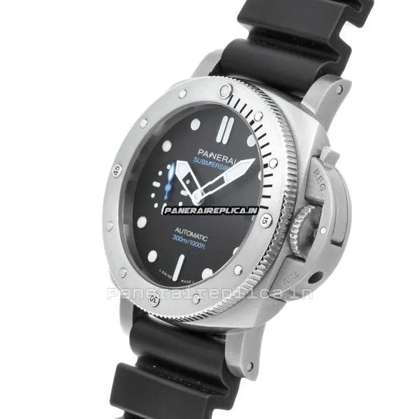 Alternative view of Pleasing Replicas Panerai Luminor Submersible 42mm Steel Case Automatic Watch