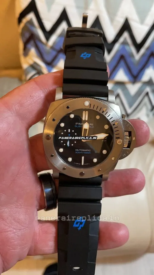 Alternative view of Fabulous Copy Panerai Luminor Submersible 47mm Titanium Case Mens/unisex Automatic Watch