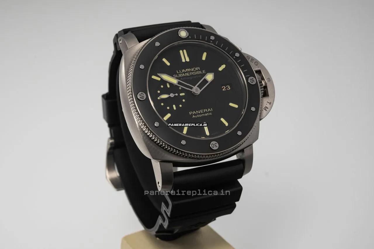 Alternative view of Incredible Imitation Panerai Luminor Submersible 47mm Titanium Case Mens/unisex Automatic Watch