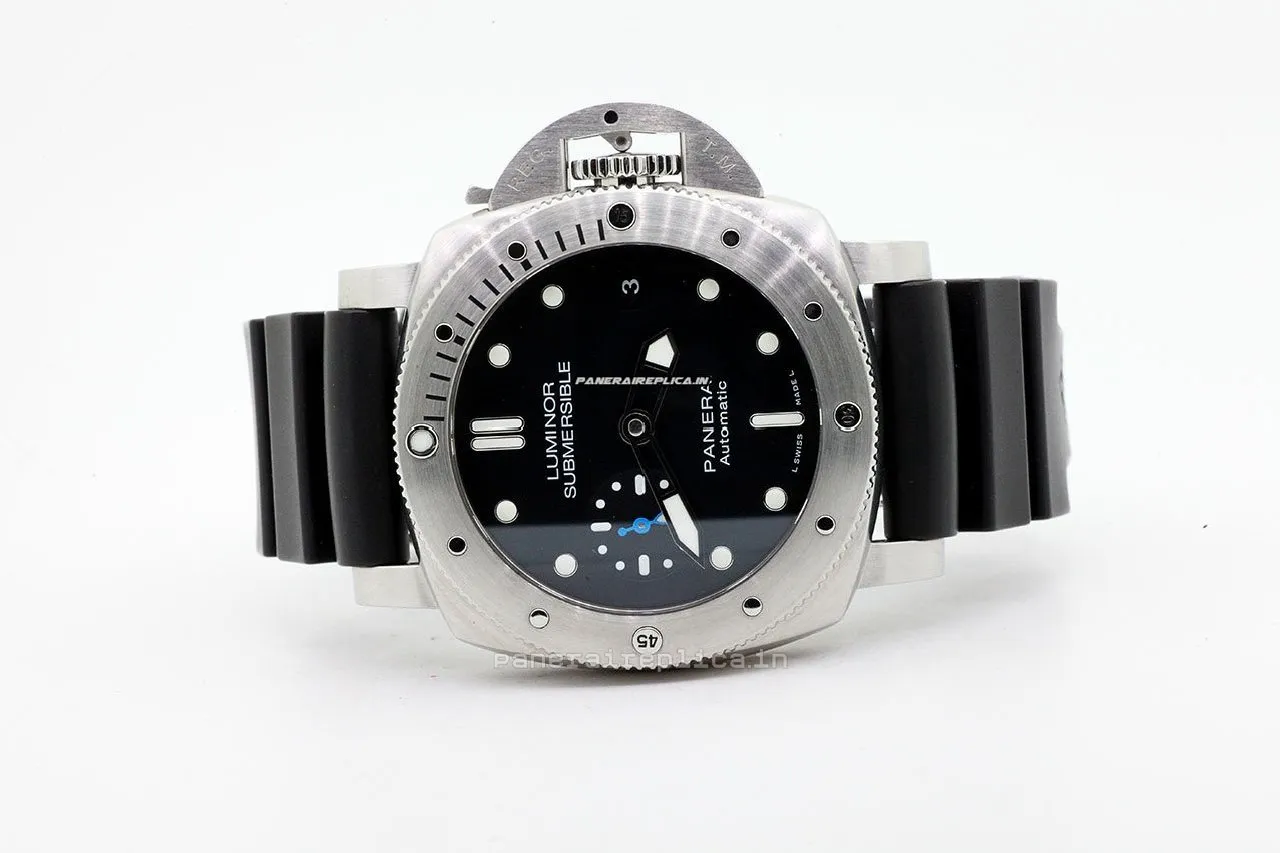 Terrific Fakes Panerai Luminor Submersible 42mm Steel Case Automatic Watch