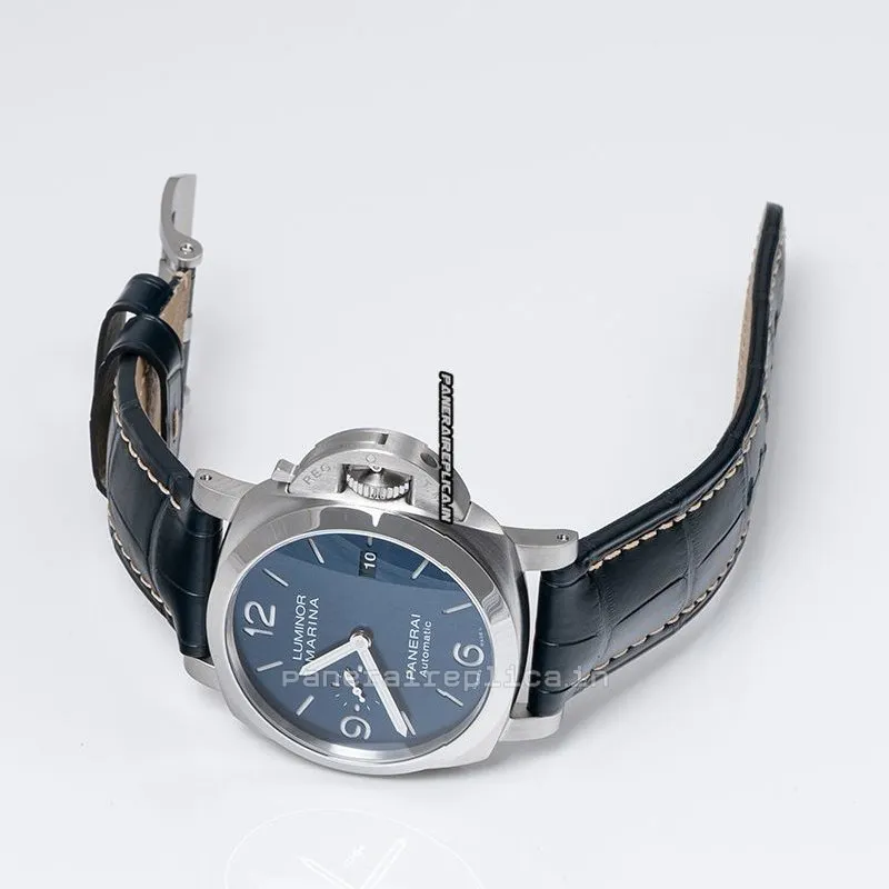 Alternative view of Lovely Clone Panerai Luminor Marina 44mm Steel Case Mens/unisex Automatic Watch