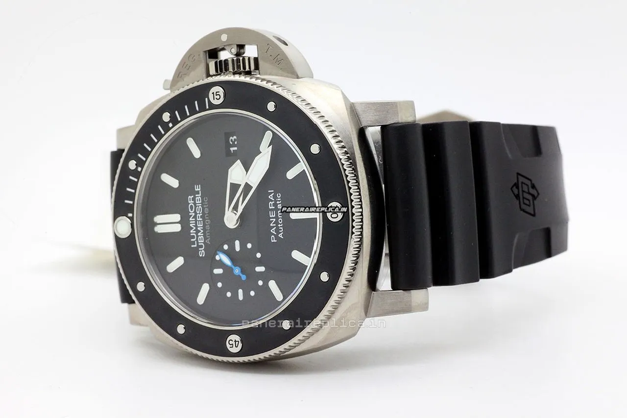 Alternative view of Defect Replica Panerai Luminor Submersible 47mm Titanium Case Automatic Watch