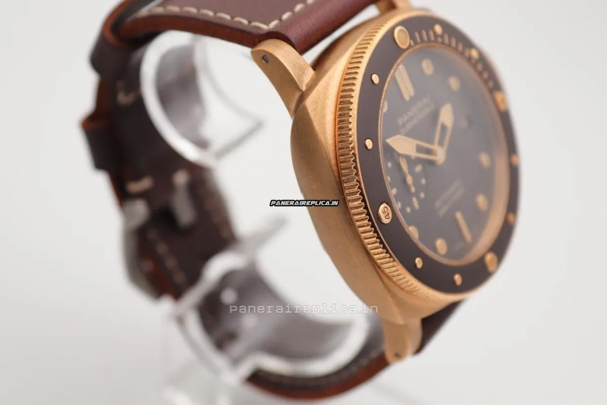 Alternative view of Trustworthy Fakes Panerai Luminor Submersible 47mm Bronze Case Automatic Watch