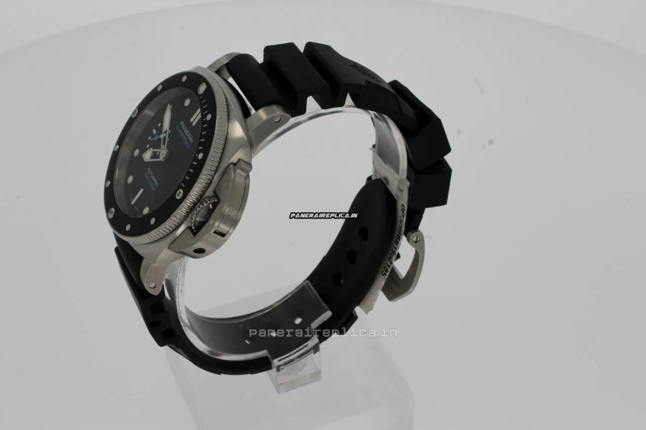 Alternative view of Inexpensive Replica Panerai Luminor Submersible 42mm Steel Case Mens/unisex Automatic Watch