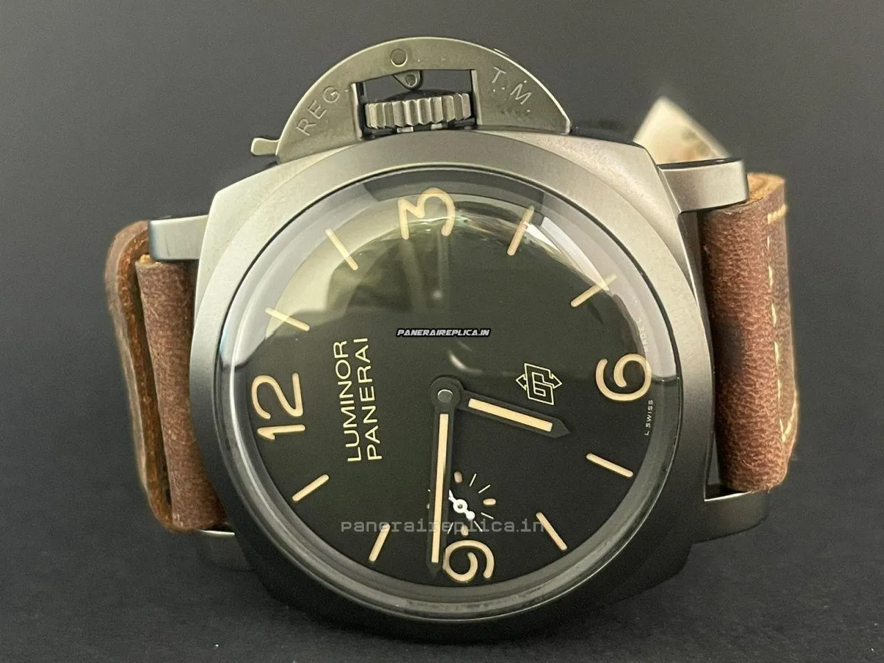 Fantastic Replicas Panerai Special Editions 47mm Titanium Case Manual Winding Watch