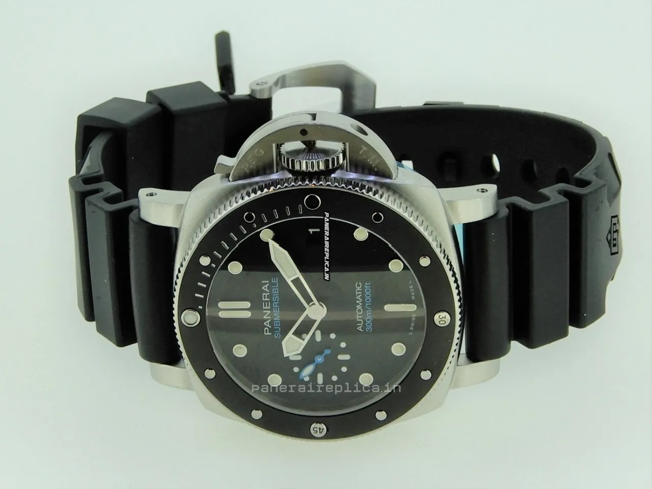 Alternative view of Suitable Replica Panerai Luminor Submersible 42mm Steel Case Mens/unisex Automatic Watch