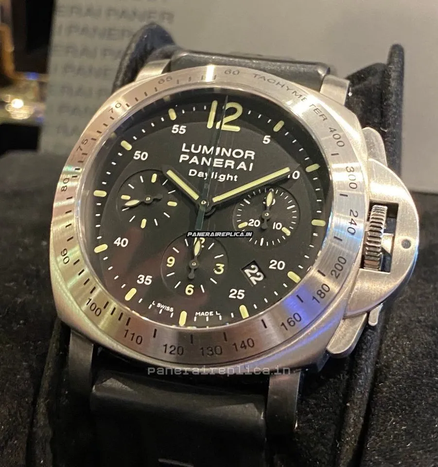 Alternative view of Wonderful Imitation Panerai Luminor Chrono 44mm Steel Case Mens/unisex Automatic Watch