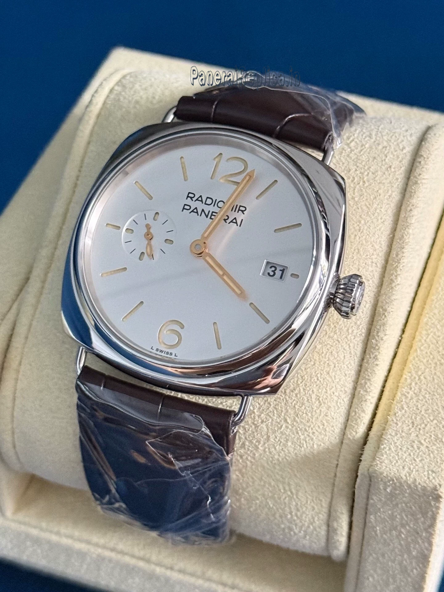 Panerai Radiomir Quaranta PAM01292 White Dial 40mm Automatic Men Watch - Image 3